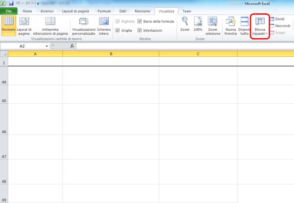 foglio Excel con righe bloccate tramite la funzione Blocca Riquadri
